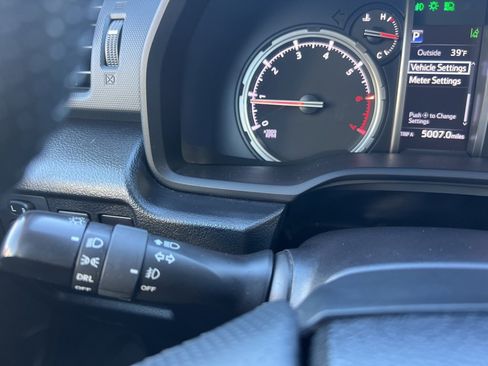 Certified 2022 Toyota 4Runner TRD Off-Road Premium image 34