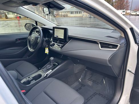 Certified 2026 Toyota Corolla LE image 28