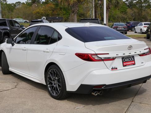 Used 2025 Toyota Camry SE w/ Convenience Package image 22