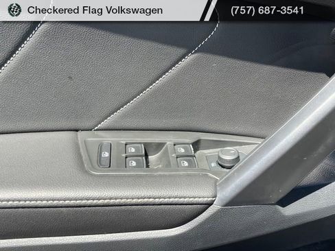 Used 2024 Volkswagen Tiguan SE R-Line w/ MDO Package, Two-Row AWD/4WD image 16