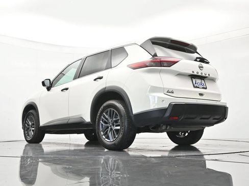 Certified 2024 Nissan Rogue S FWD image 42