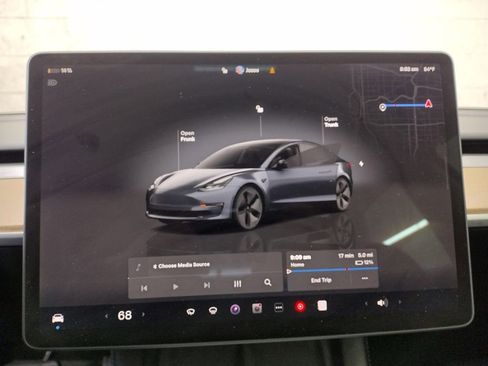 Used 2023 Tesla Model 3 Standard Range image 26
