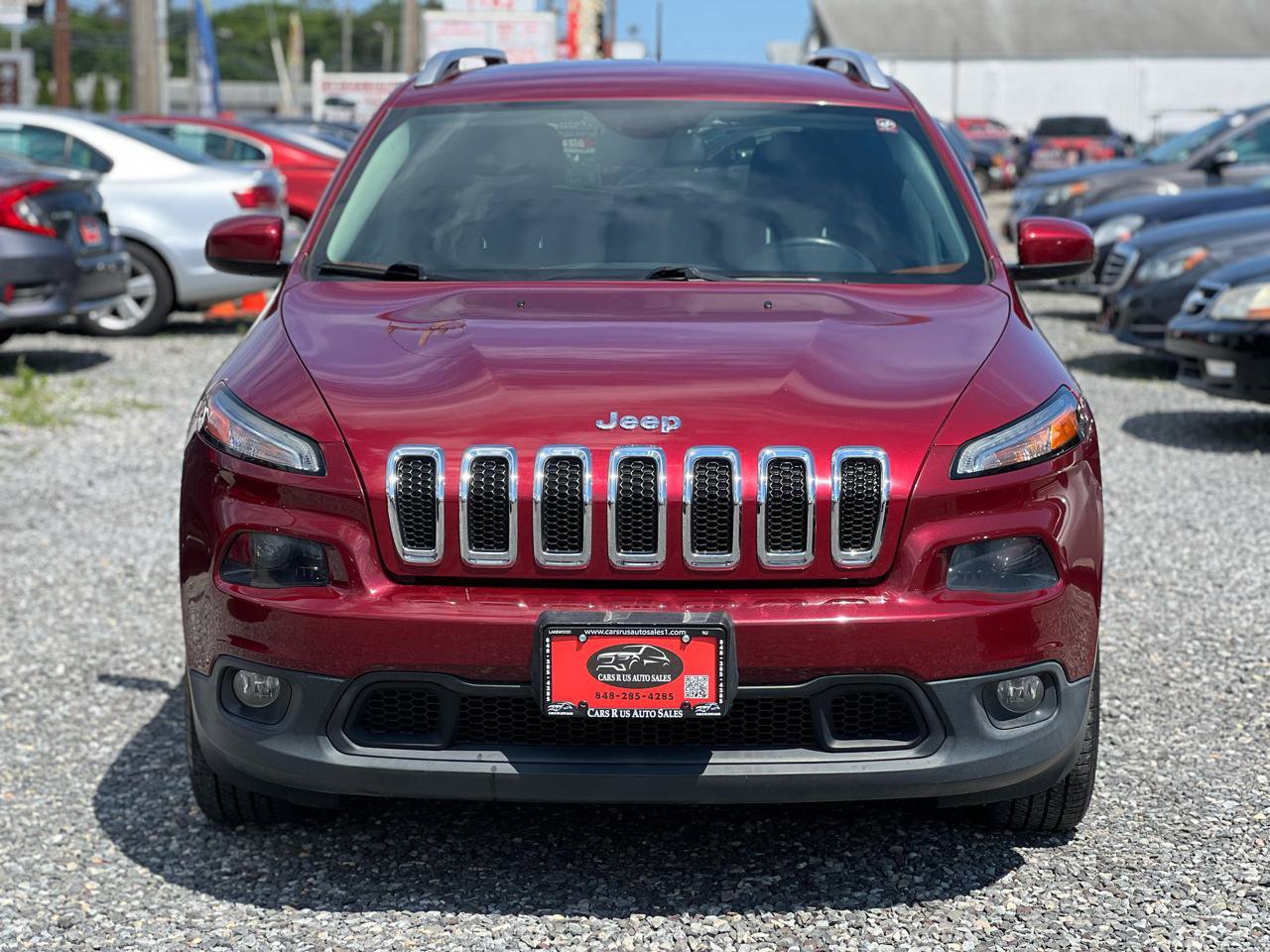 Used 2015 Jeep Cherokee Latitude w/ Cold Weather Group FWD image 2