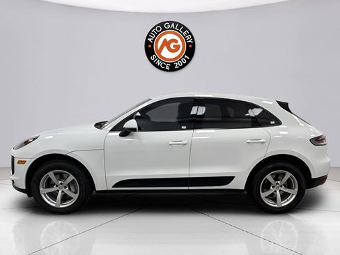 Used 2020 Porsche Macan AWD/4WD image 4