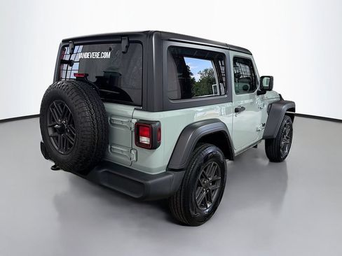 Used 2024 Jeep Wrangler Sport AWD/4WD image 9
