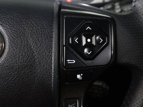 Used 2024 Toyota 4Runner TRD Off-Road image 38