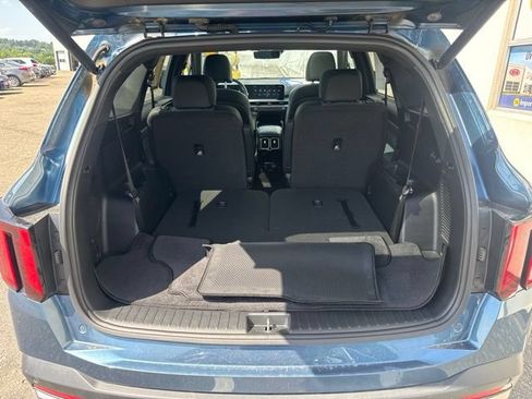 Certified 2025 Kia Sorento SX Prestige AWD/4WD image 21