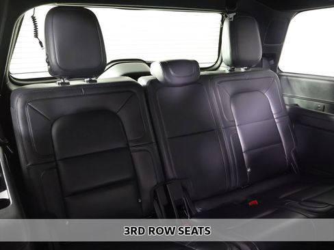 Used 2022 Lincoln Navigator Reserve AWD/4WD image 13