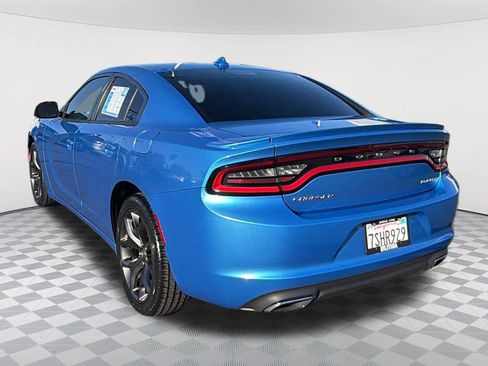 Used 2015 Dodge Charger SXT RWD image 7