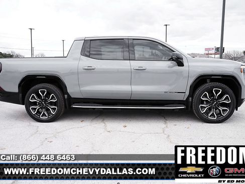 New 2025 GMC Sierra EV Denali image 8