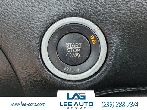 Used 2015 Dodge Challenger R/T Plus RWD image 26