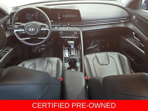Certified 2025 Hyundai Elantra Limited FWD image 37