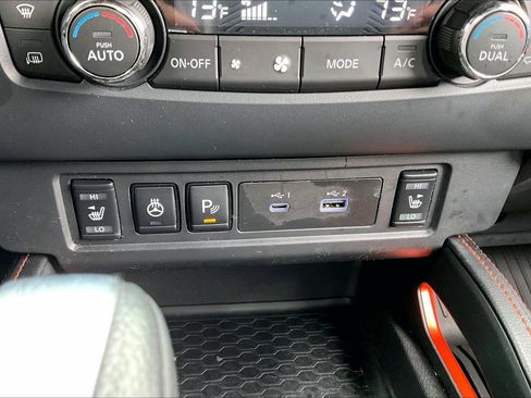 Used 2023 Nissan Frontier PRO-4X w/ Pro-4X Premium Package image 21