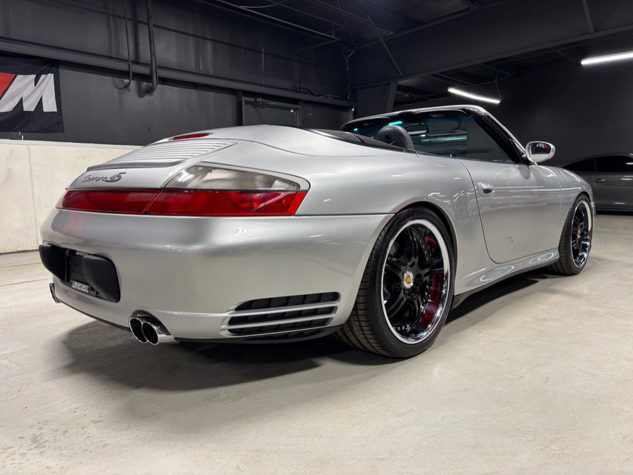 Used 2004 Porsche 911 Carrera 4S AWD/4WD image 3