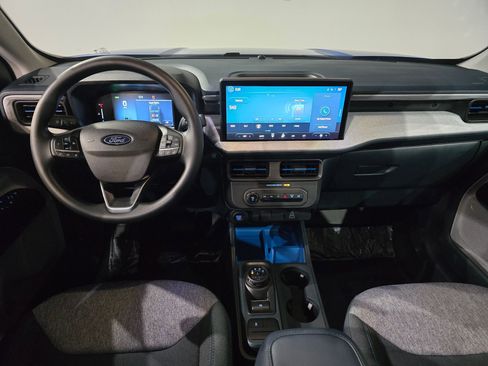 New 2025 Ford Maverick XLT w/ XLT Luxury Package FWD image 30