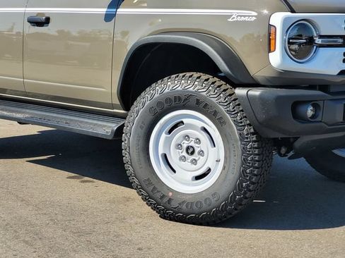 New 2026 Ford Bronco Heritage Edition AWD/4WD image 2