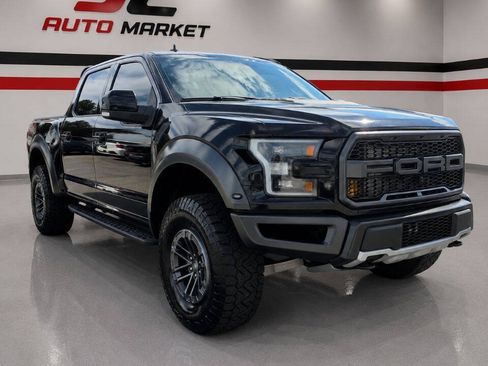 Used 2019 Ford F150 Raptor w/ Equipment Group 802A Luxury AWD/4WD image 7