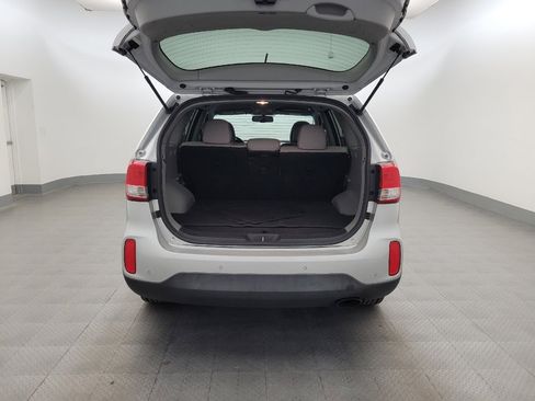 Used 2015 Kia Sorento LX FWD image 29