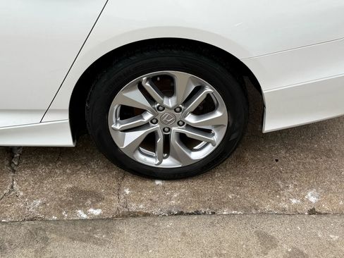 Used 2019 Honda Accord LX image 48