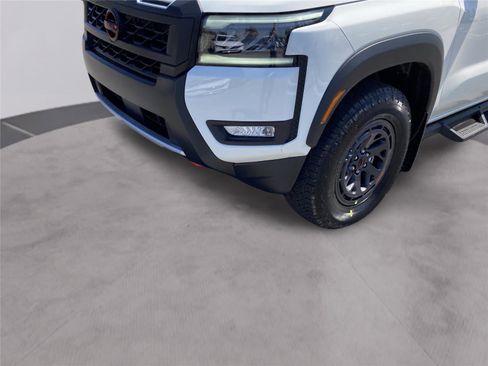 New 2026 Nissan Frontier Pro-X w/ Tow Package RWD image 11