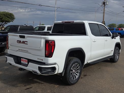 Used 2023 GMC Sierra 1500 AT4 w/ AT4 Premium Package AWD/4WD image 3