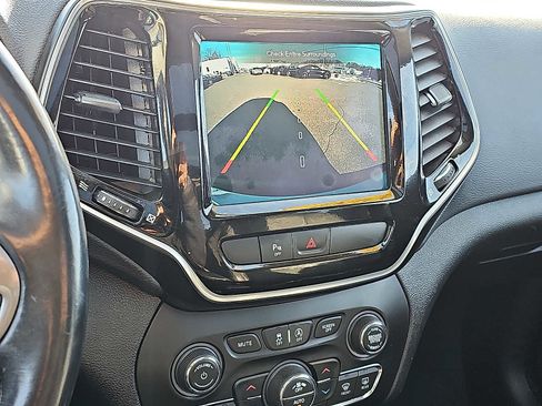 Used 2020 Jeep Cherokee Limited w/ Trailer Tow Group image 31