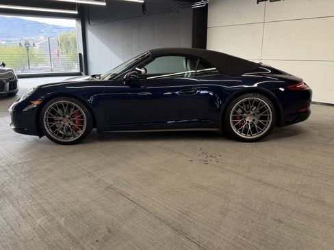 Used 2019 Porsche 911 Carrera 4S image 2