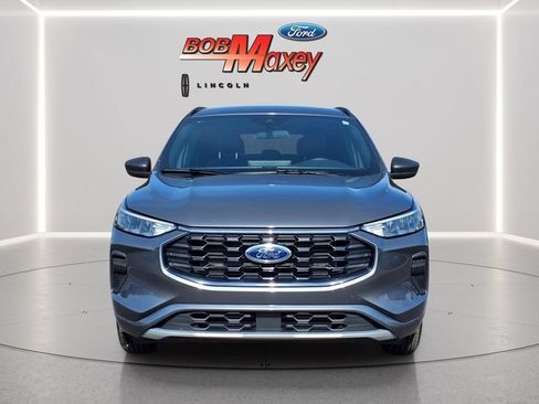 Used 2024 Ford Escape ST-Line w/ Tech Pack #1 AWD/4WD image 2
