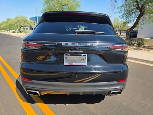 Used 2022 Porsche Cayenne AWD/4WD image 20