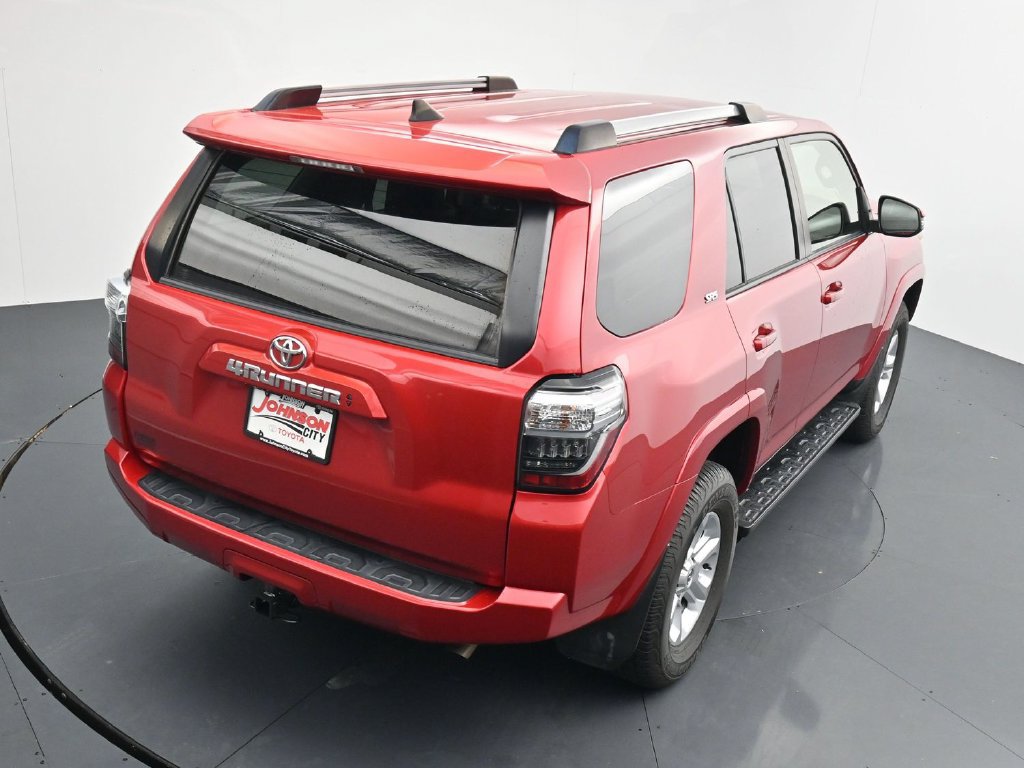 Used 2022 Toyota 4Runner SR5 Premium AWD/4WD image 30