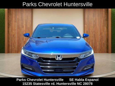 Used 2019 Honda Accord Sport image 2