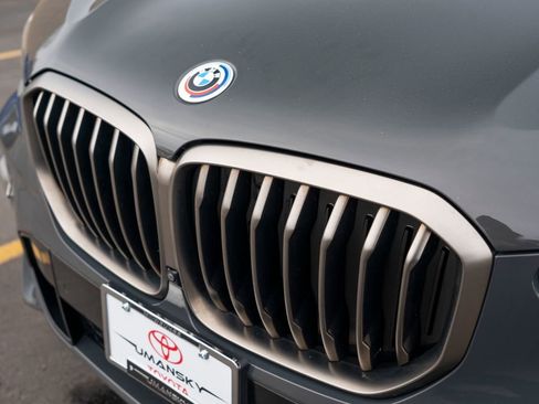 Used 2023 BMW X5 M50i w/ Executive Package image 10