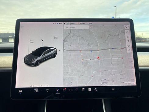 Used 2019 Tesla Model 3 Long Range image 24