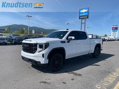Used 2024 GMC Sierra 1500 Elevation AWD/4WD image 3