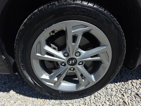Used 2023 Hyundai Kona SEL AWD/4WD image 11