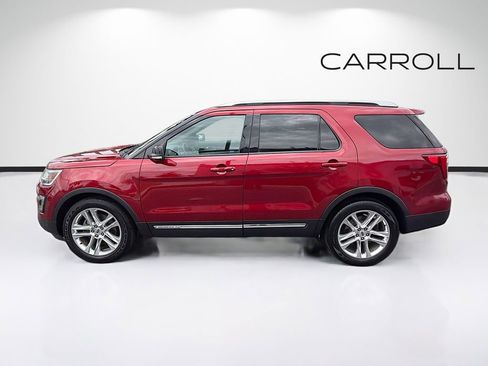 Used 2016 Ford Explorer XLT w/ Equipment Group 202A FWD image 6