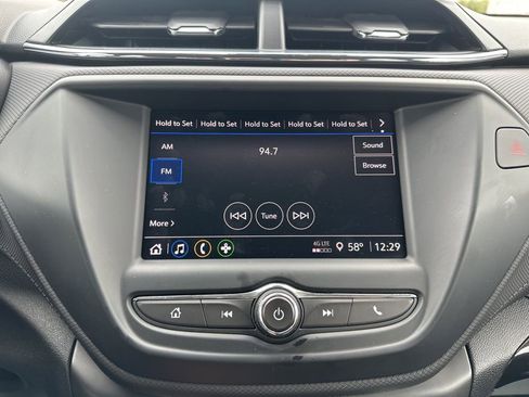 Used 2021 Chevrolet TrailBlazer LS image 30