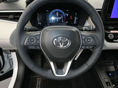 New 2026 Toyota Corolla Cross LE image 5