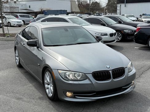 Used 2011 BMW 328i Coupe image 2