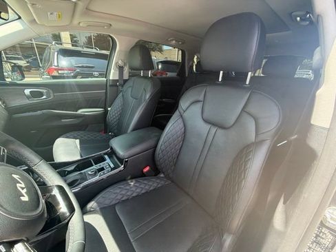 Used 2023 Kia Sorento SX Prestige AWD/4WD image 8