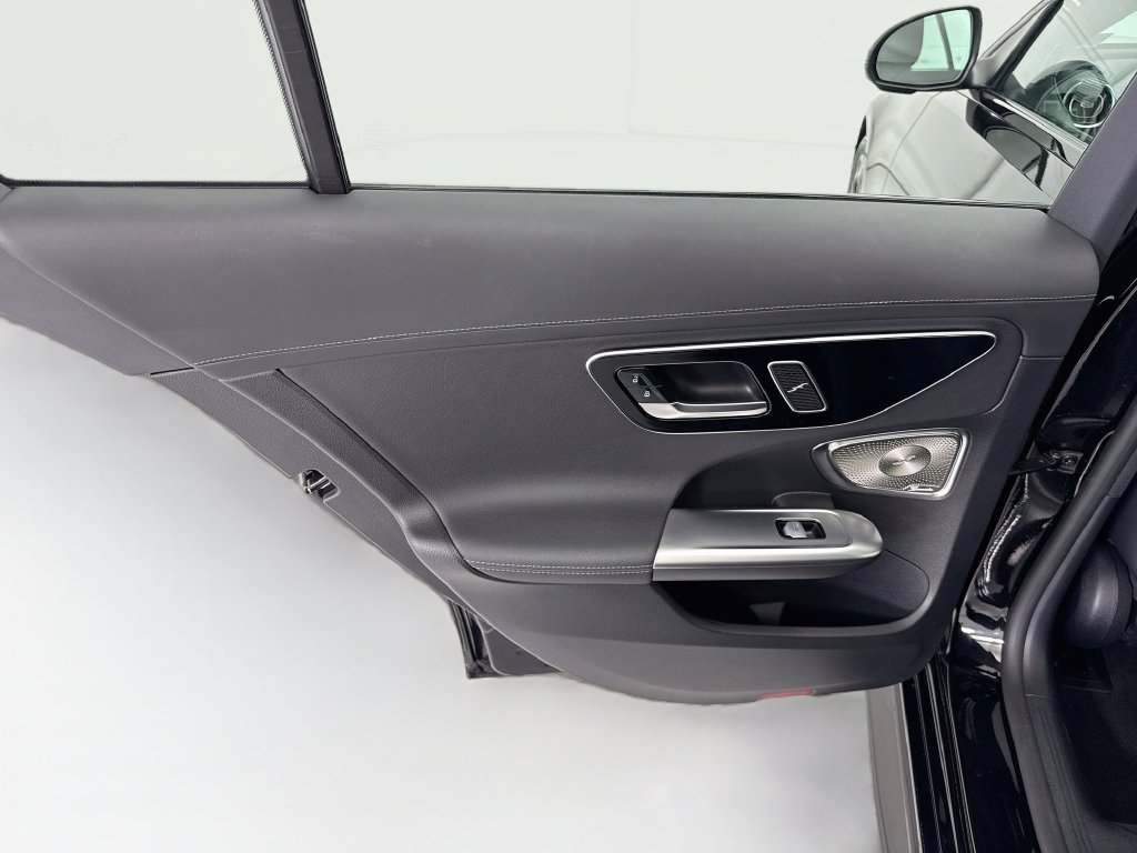 Certified 2024 Mercedes-Benz C 300 4MATIC Sedan image 25