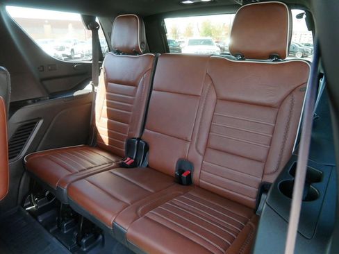 Certified 2023 GMC Yukon Denali Ultimate AWD/4WD image 17