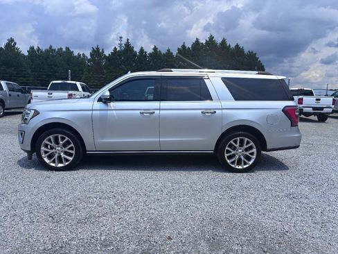 Used 2018 Ford Expedition Max Limited w/ Equipment Group 302A AWD/4WD image 8