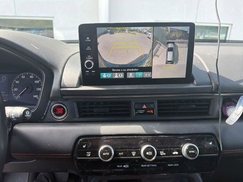 Used 2023 Honda Pilot TrailSport image 16