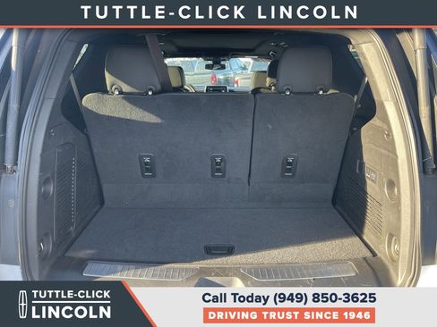 Used 2022 Chevrolet Tahoe RST w/ Luxury Package AWD/4WD image 27