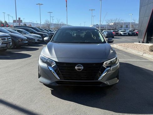 Used 2024 Nissan Sentra S image 2