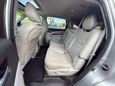 Used 2018 Acura MDX SH-AWD image 11