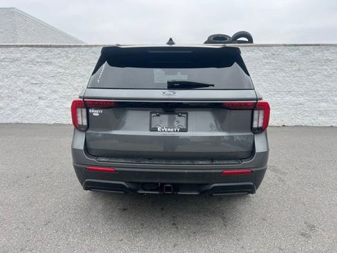 New 2026 Ford Explorer ST-Line w/ ST-Line Street Pack image 3
