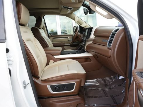 Used 2019 RAM 1500 Laramie image 22