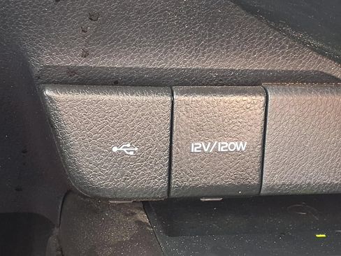 Used 2024 Toyota Camry XSE FWD image 9